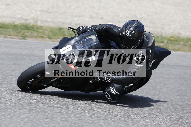 /10 20.04.2026  Pluess Moto Sport ADR/Freies Fahren/85
